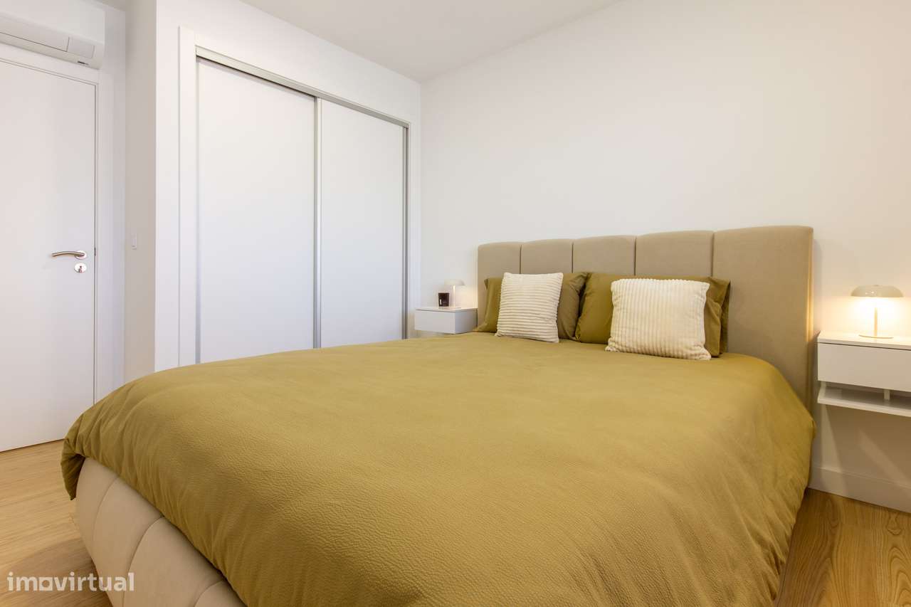 Apartamento T2 com A/C e arrecadação- Barreiro Perto da Praia e Centro-11
