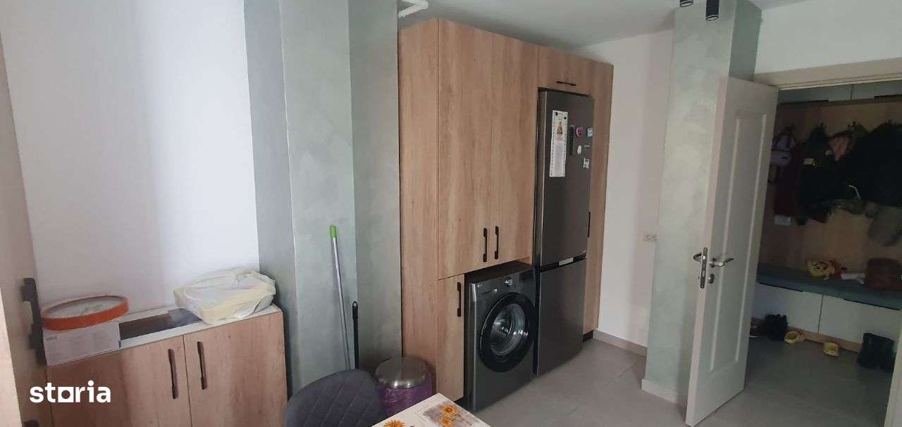 Vand Apartament 3 camere Bistrita Lac etajul 1-3