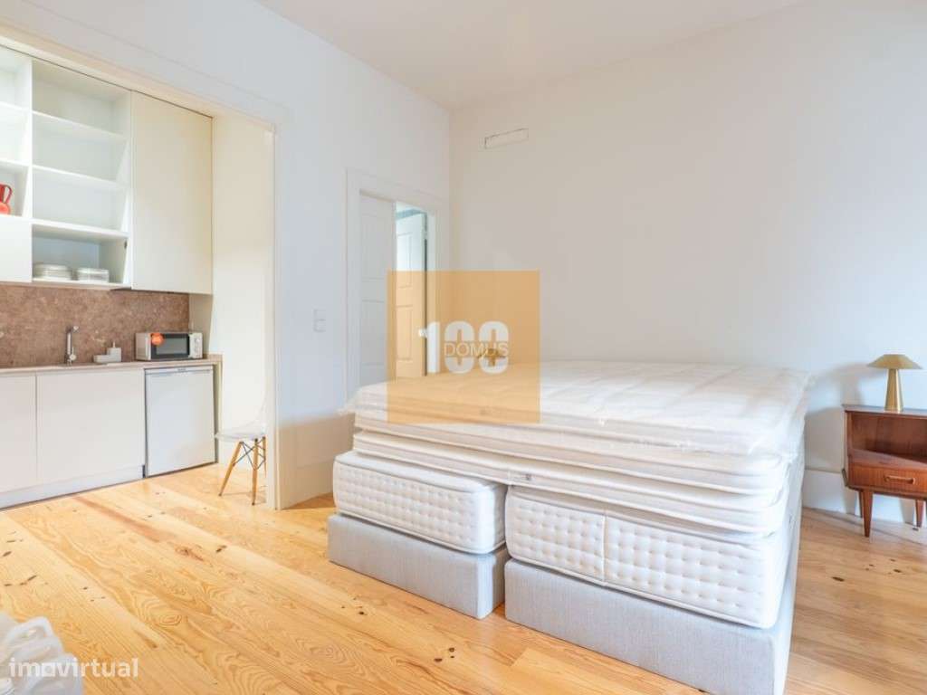 Apartamento T1 na Rua de Cedofeita - Grande imagem: 3/16
