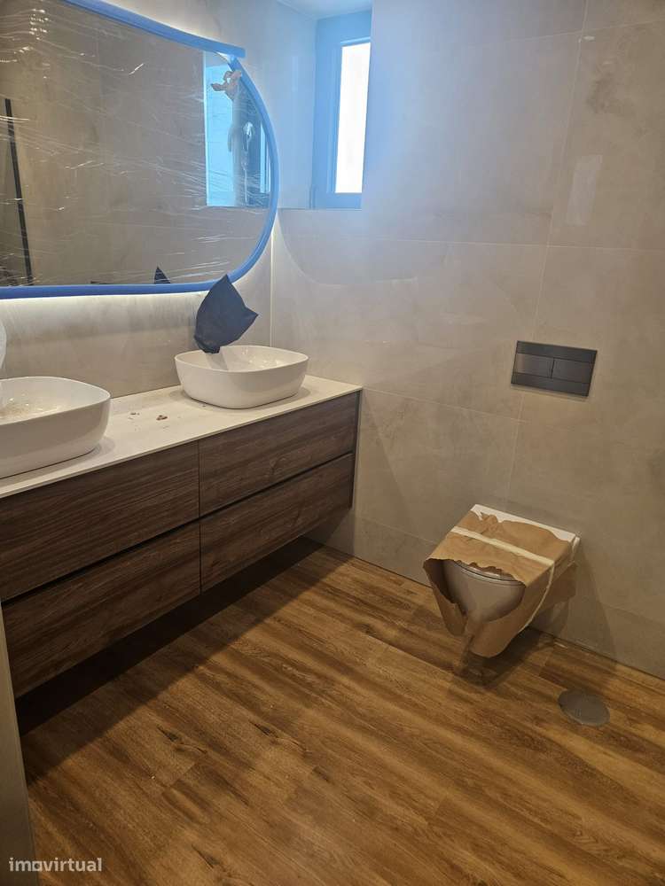 Moradia T4 com Piscina e Jardim-41