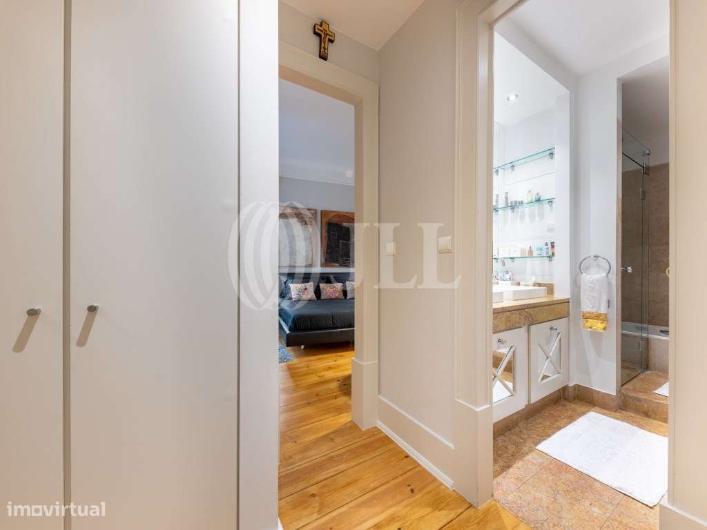 Apartamento T4 com garagem, no Chiado, em Lisboa-26