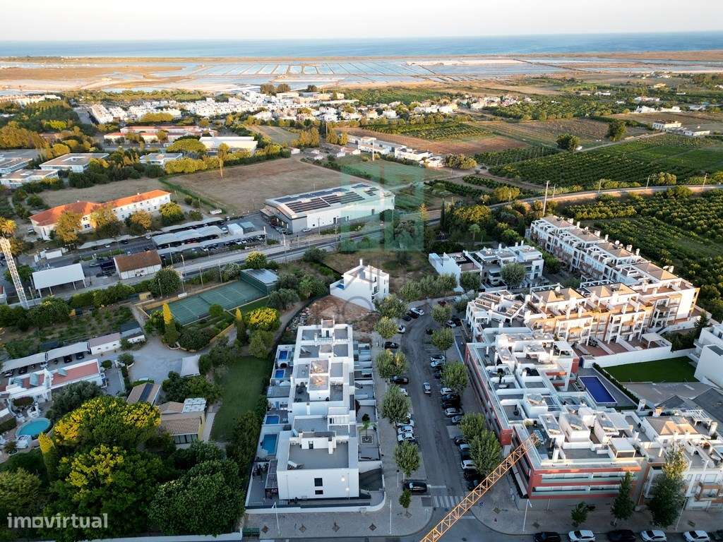 Lote com projeto aprovado, piscina e vistas de mar, centro de Tavir...-17