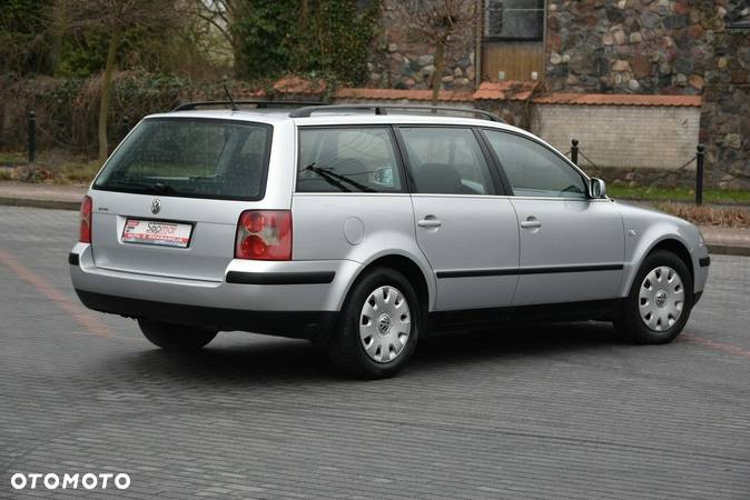 Volkswagen Passat - 17