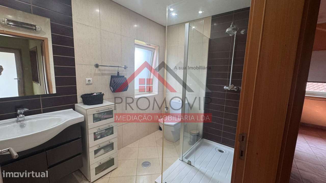 Moradia Individual T3 Burgães Santo Tirso-12