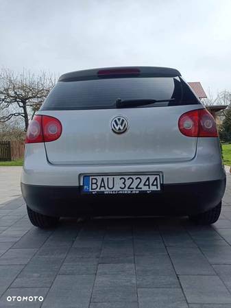 Volkswagen Golf V 1.6 FSI Comfortline - 8