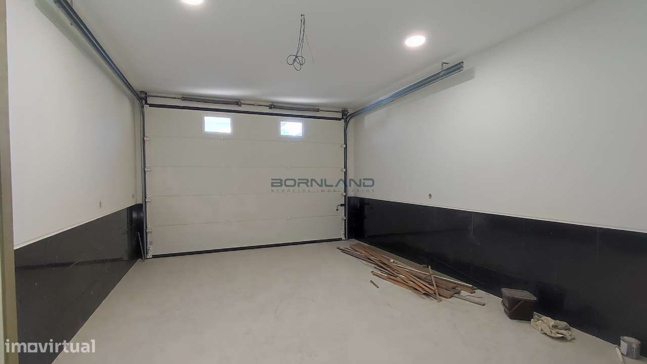 Moradia Geminada T4 - Pronta habitar-22