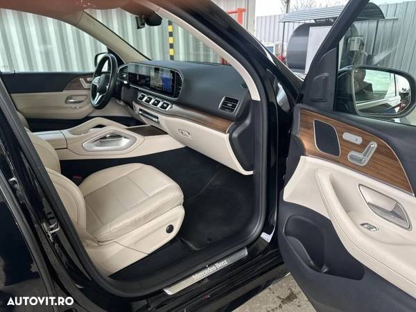 Mercedes-Benz GLE 300 d 4MATIC - 13