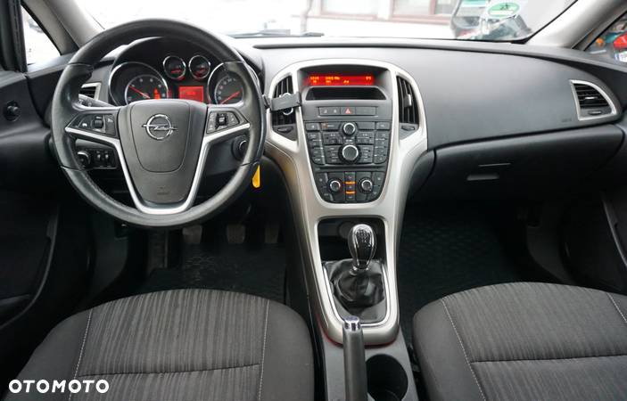 Opel Astra IV 1.3 CDTI Enjoy ecoFLEX - 12