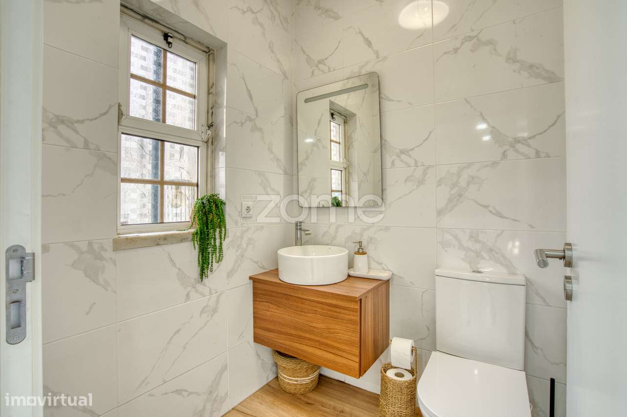 Moradia com terraço em Famões-14