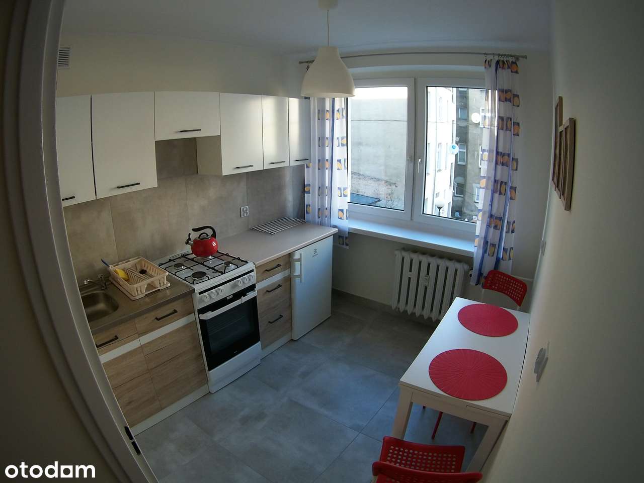 Przestronna kawalerka, super lokalizacja, BEZPOŚREDNIO