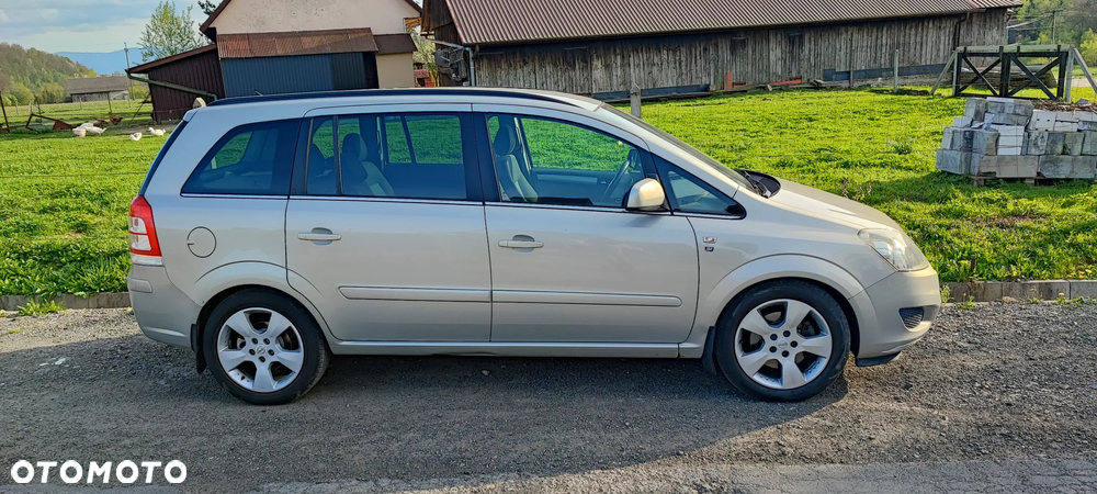 Opel Zafira - 7