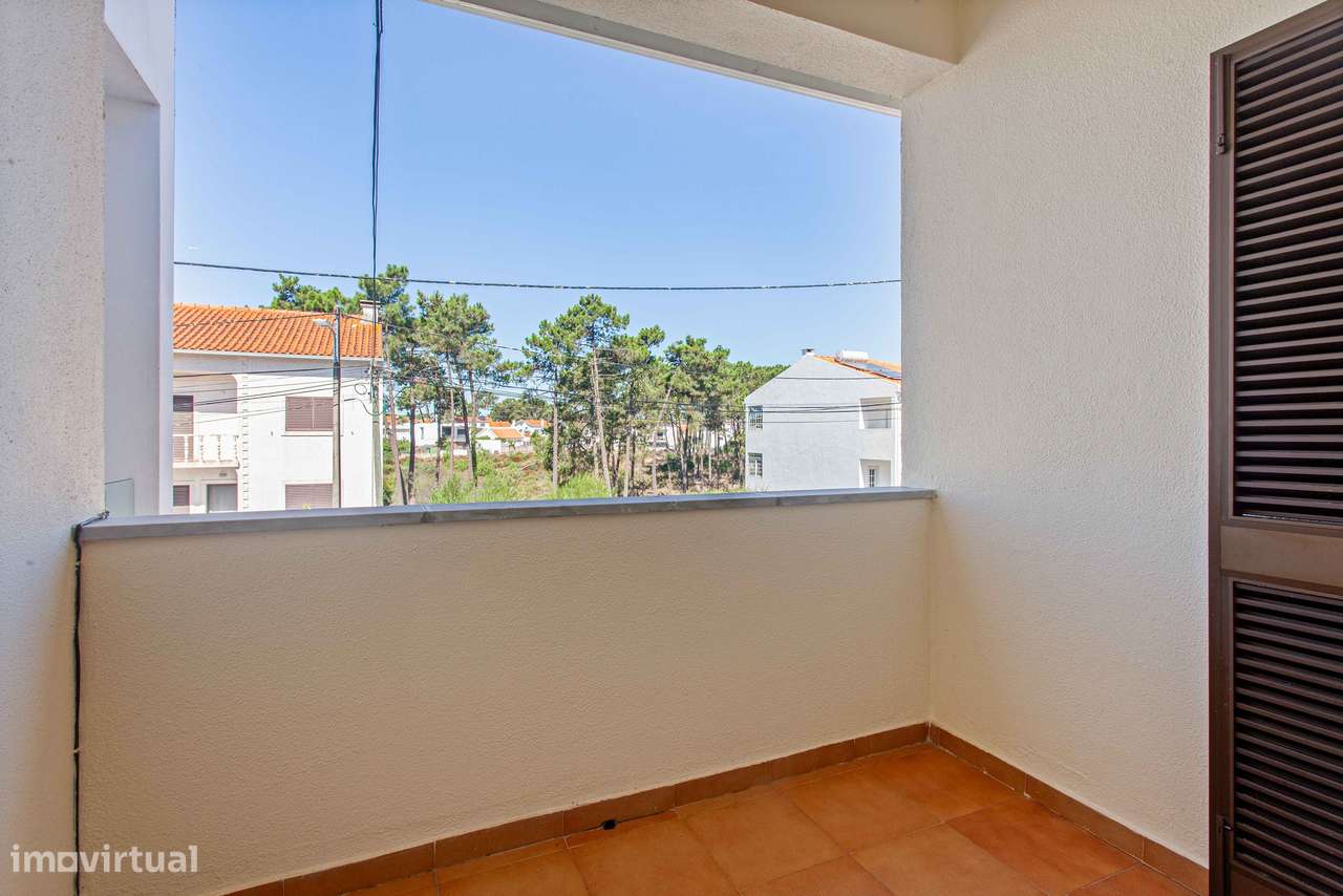 Moradia T4, 2 pisos, com jardim e árvores de fruto, Marisol | Aroeira-26