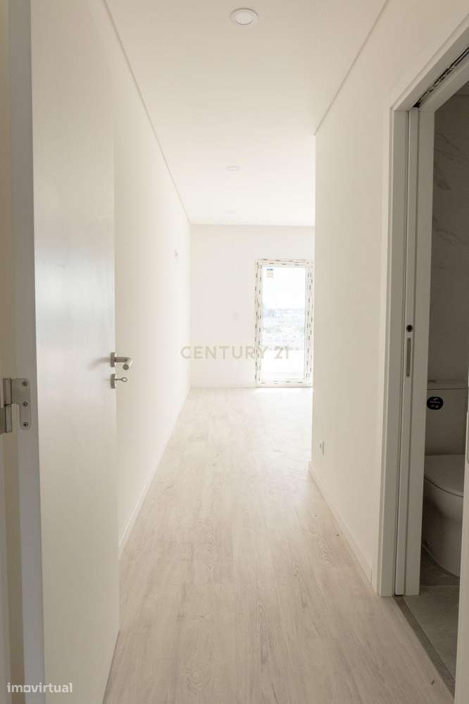 T2 e T3 COM TERRAÇOS, CHURRASQUEIRA  E JARDIM EM CONDOMINIO PRIVADO-11