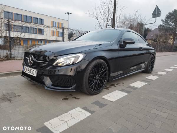 Mercedes-Benz Klasa C 200 Coupe 9G-TRONIC AMG Line - 3