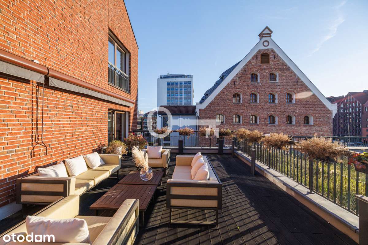 Cała kondygnacja | Przestronny widokowy  taras |-18