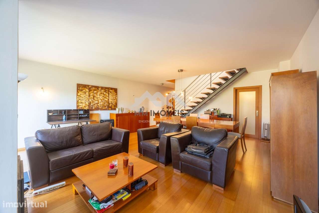 Moradia T3 | Maia | Jardim | Condomínio Fechado | Garagem BOX - Grande imagem: 5/33