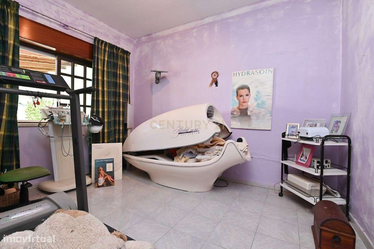 Espaçosa Moradia T3 na Quinta do Conde, Sesimbra-25