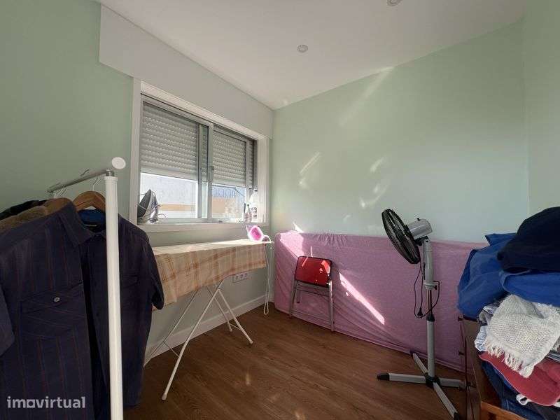 Apartamento T2+1 Maia c/ varanda e Box-7