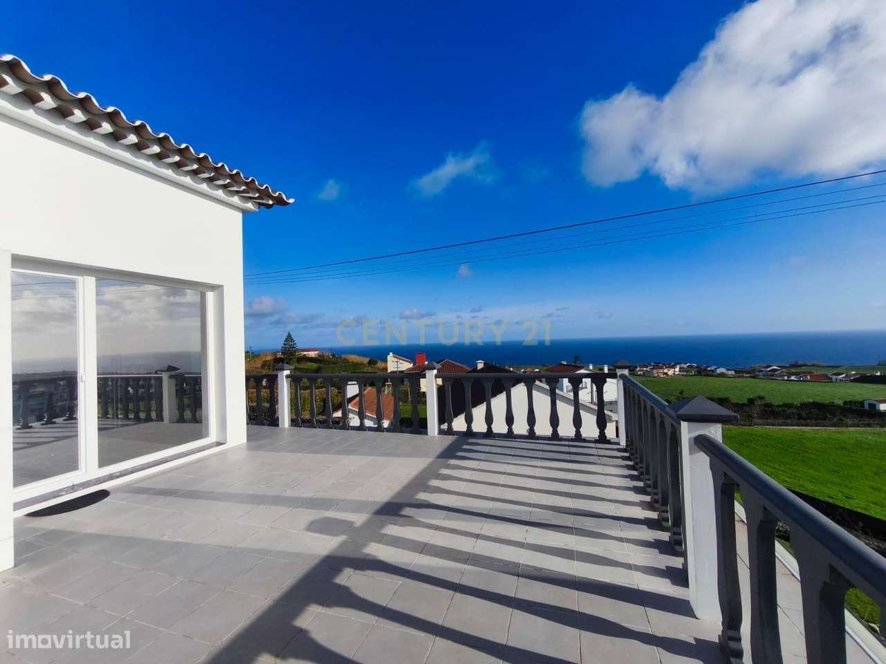 Casa Renovada com Vista Mar em Lomba da Fazenda, Nordeste-26