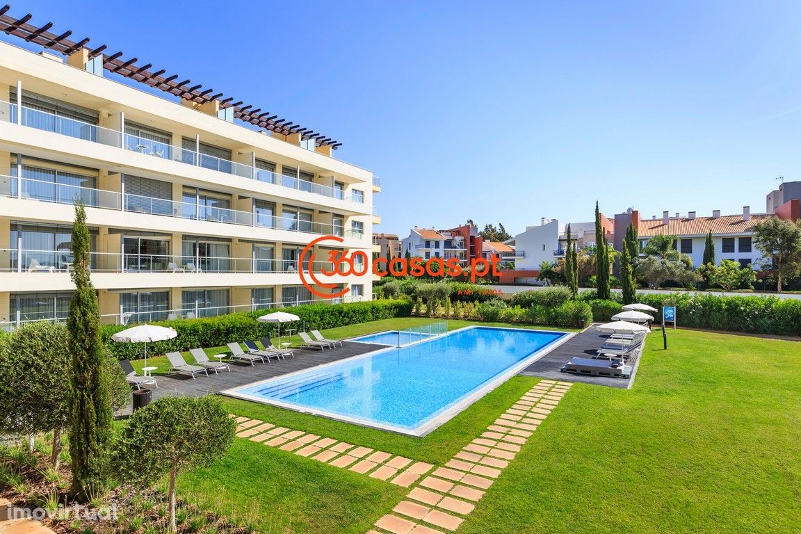 Vende-se Apartamento T2 com piscina em Vilamoura, Algarve