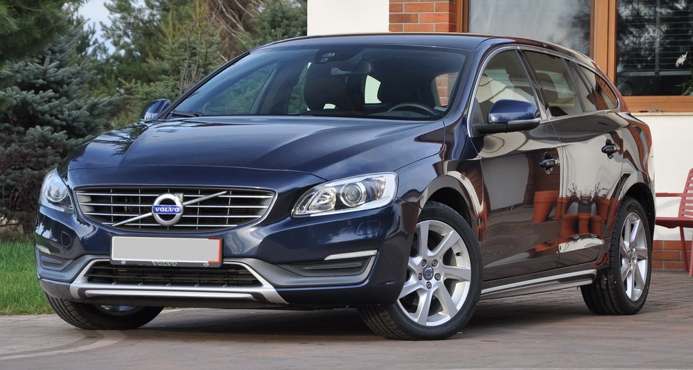 Volvo V60 II D4 Geartronic 2013