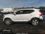 Volvo XC 40 T5 AWD Momentum - 8