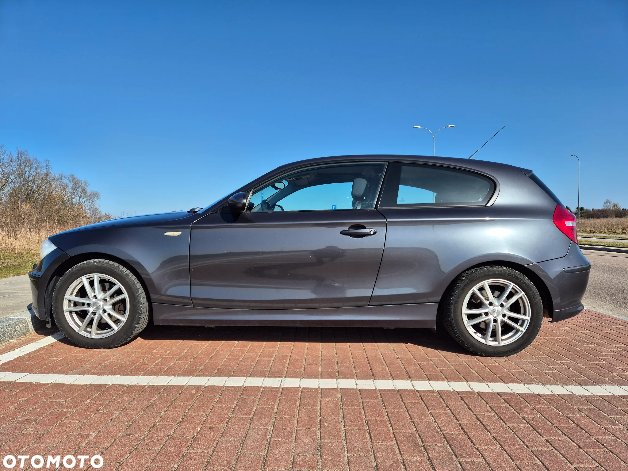 BMW Seria 1 116i - 15