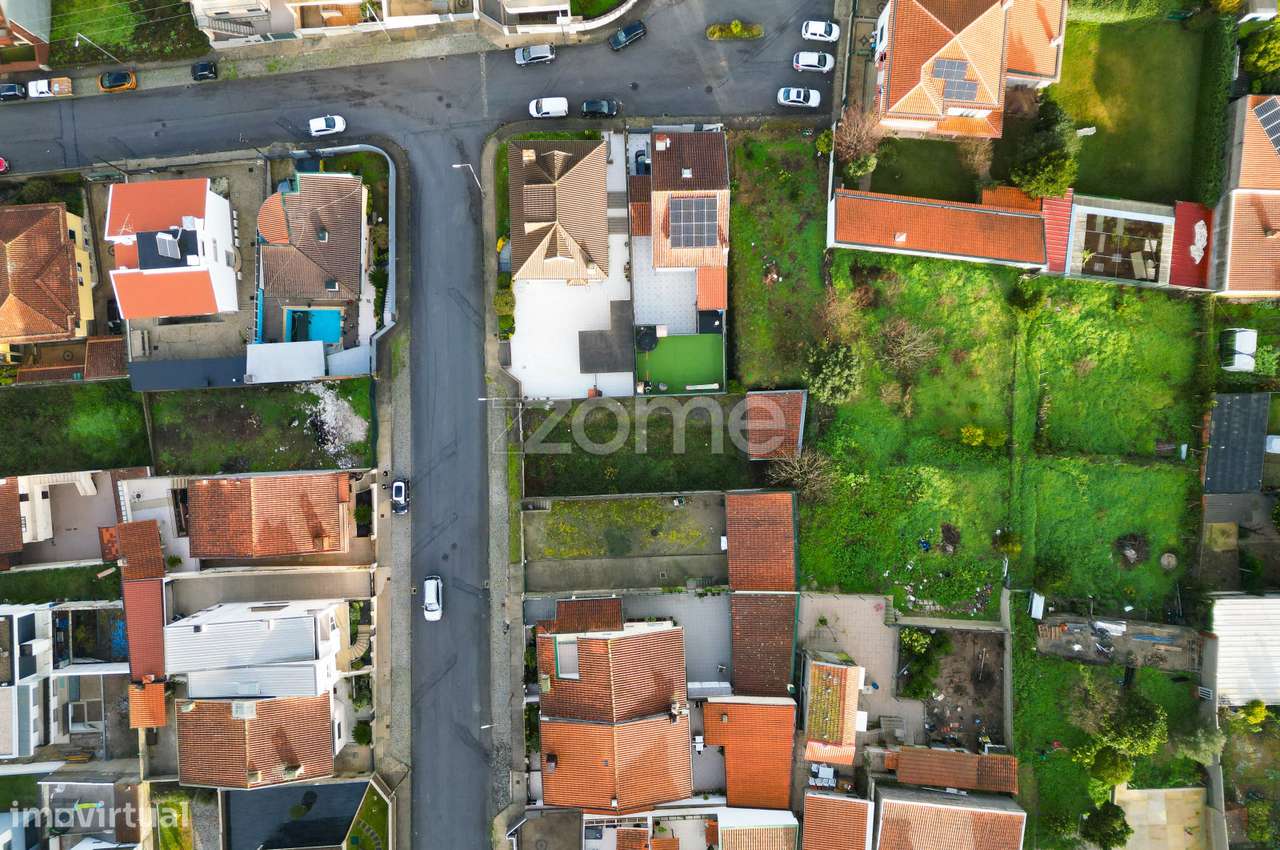Terreno Urbano em S. Pedro da Cova - Grande imagem: 4/16