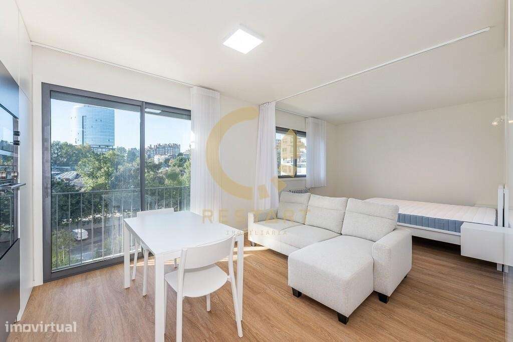 Venda T0 PREMIUM  com RENDIMENTO no Edifício ANTAS GREEN!!!-0