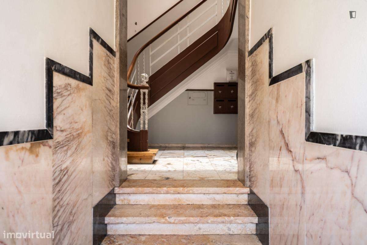 Apartamento com 2 quartos - localizado em Campo de Ourique Lisbon - Grande imagem: 4/9