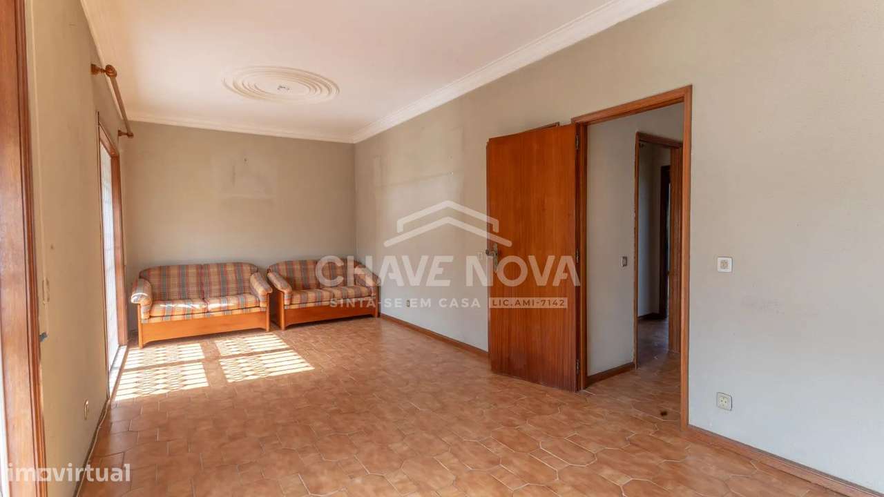 PS - Moradia T3, inserida num terreno com 1500m²-15