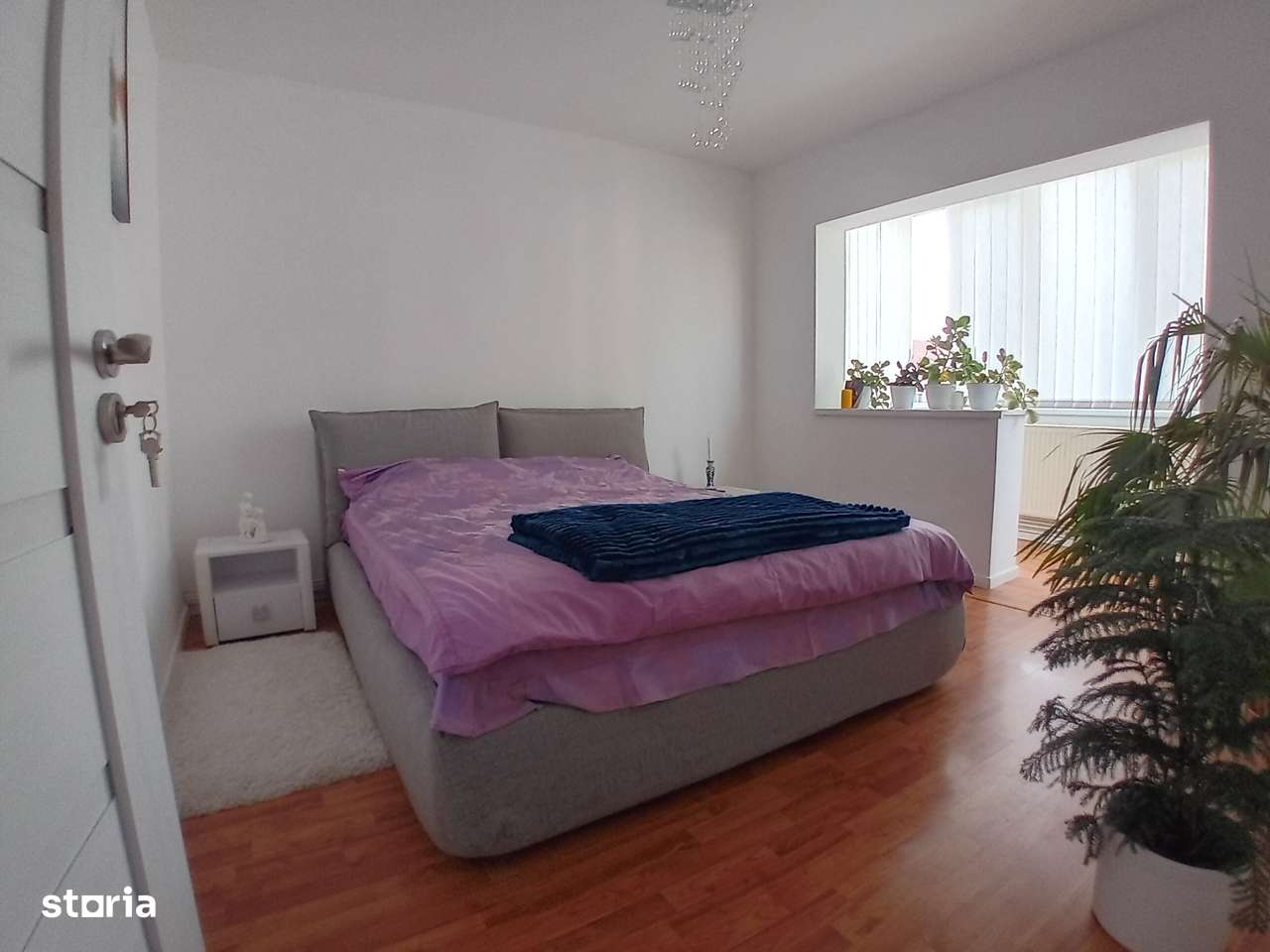 Apartament 3 camere, 2 bai, zona Aradului - Imagine principală: 4/11