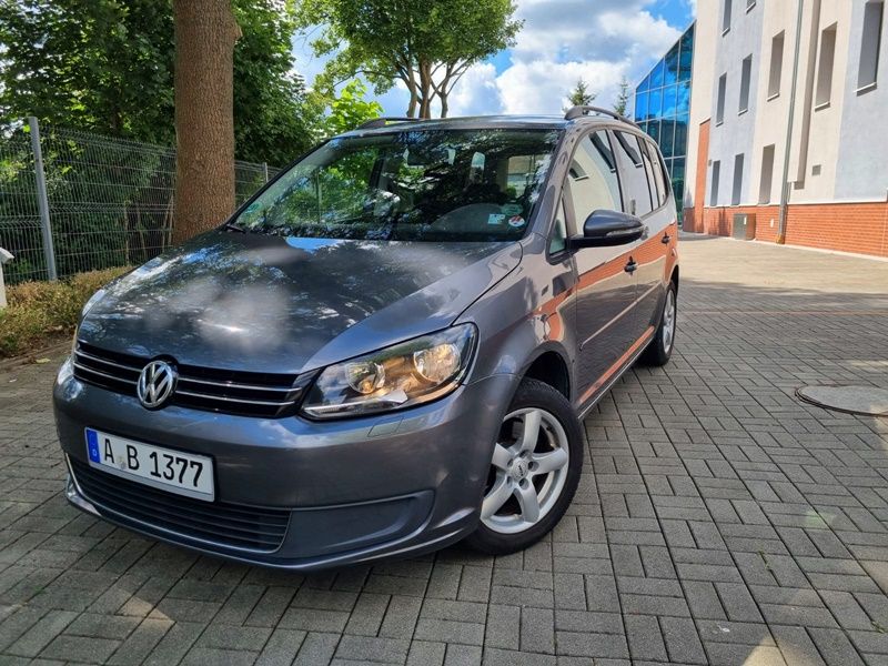 Volkswagen Touran II 2.0 TDI Highline 2012
