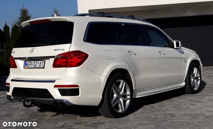 Mercedes-Benz GL 63 AMG - 9