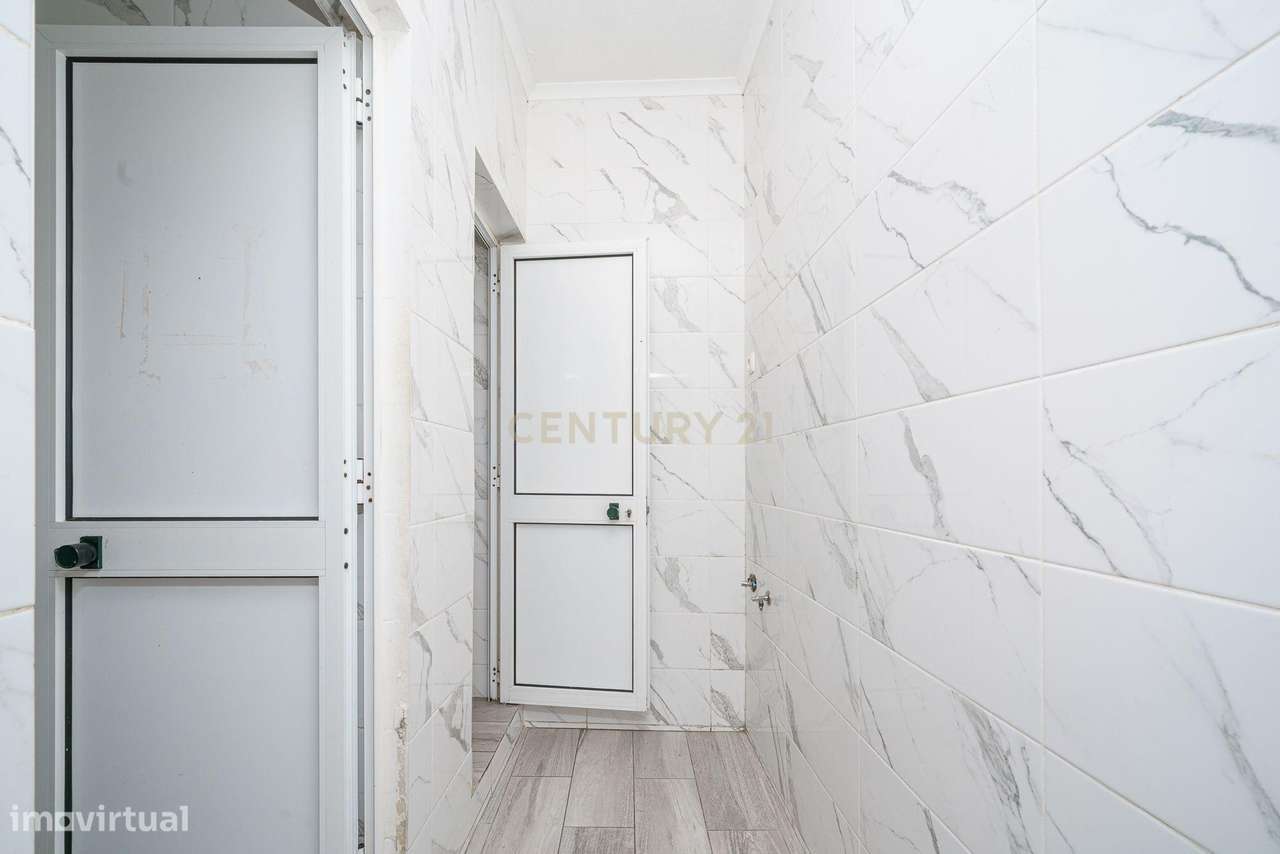 APARTAMENTO T6 NO CORAÇÃO DA CIDADE, EM SETÚBAL-14