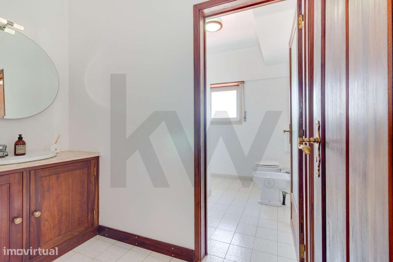 Penthouse T3 com Terraço de 165m2 , Vista Mar e Garagem-8
