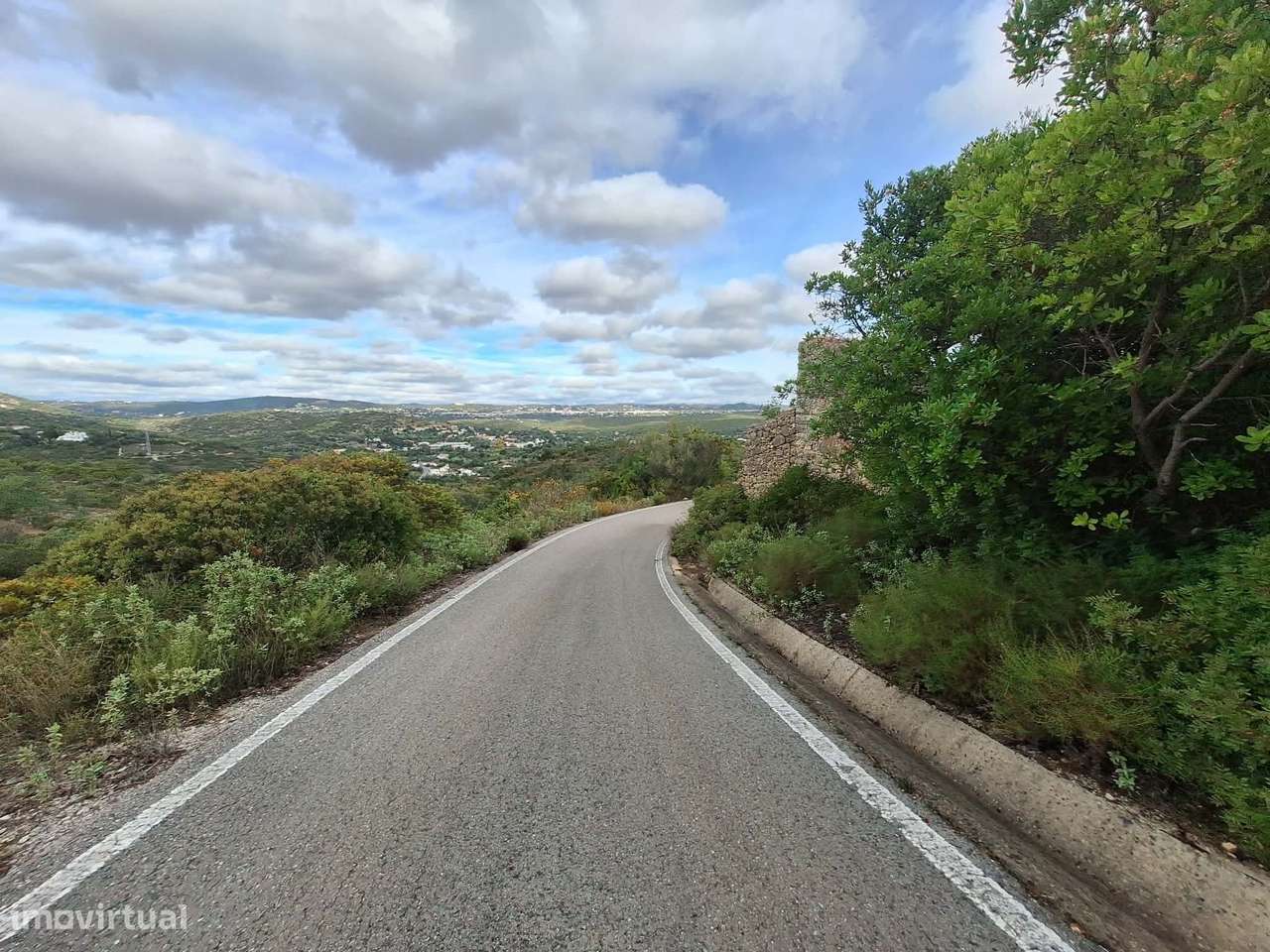 Terreno no Ruína no concelho de Faro-9