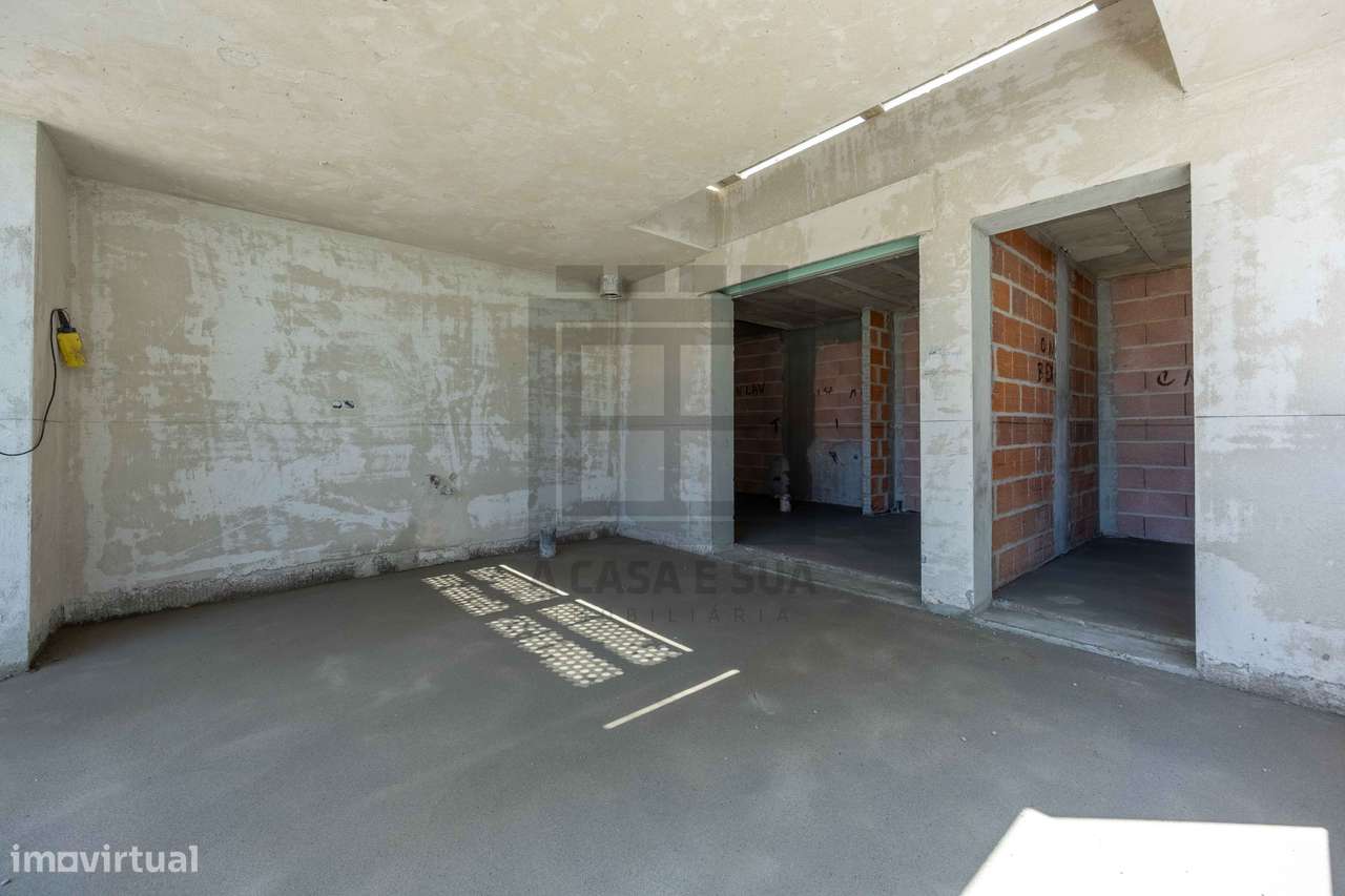 Moradia T3+1 Nova com Piscina em São Félix da Marinha, V.N.G.-15