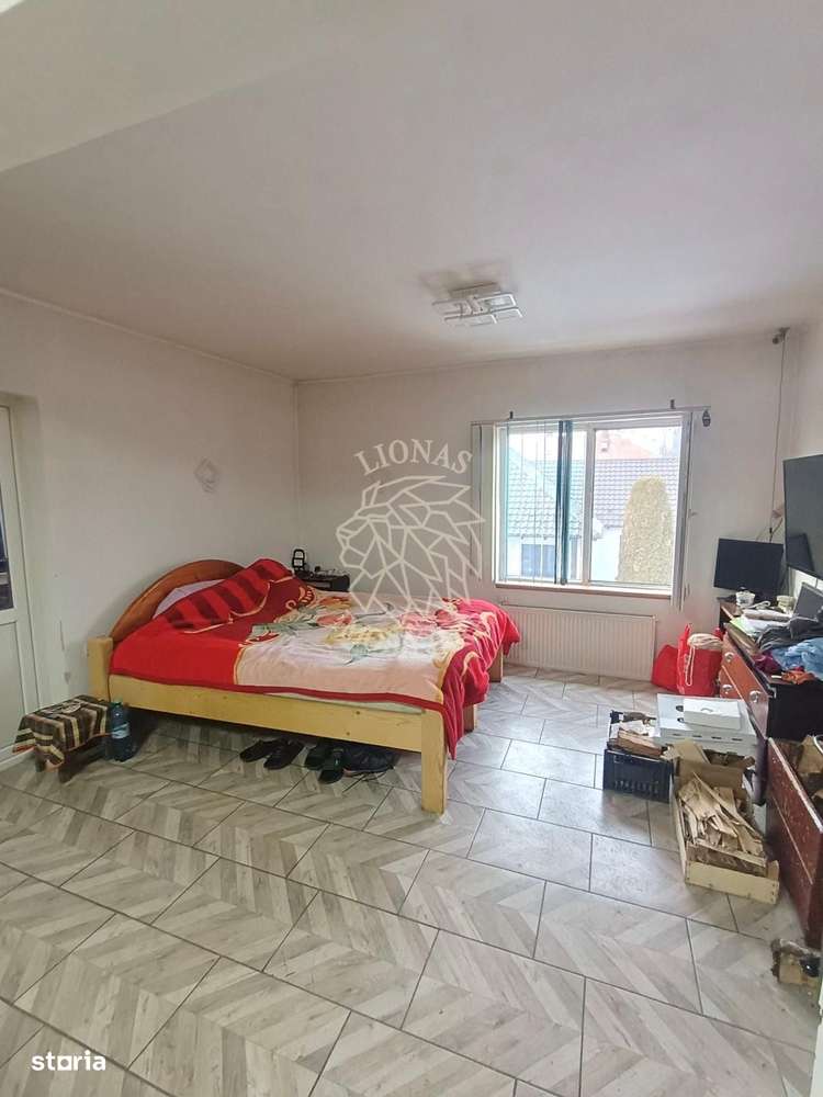 OPORTUNITATE INVESTITIE! Casa cu 2 apartamente- Zona Eroilor - Imagine principală: 3/8