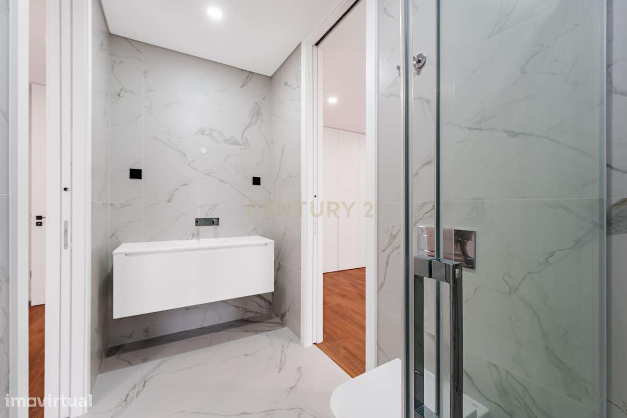 Moradia T3 Nova com Piscina em Palmela - Urbanização calma junto à A33-27