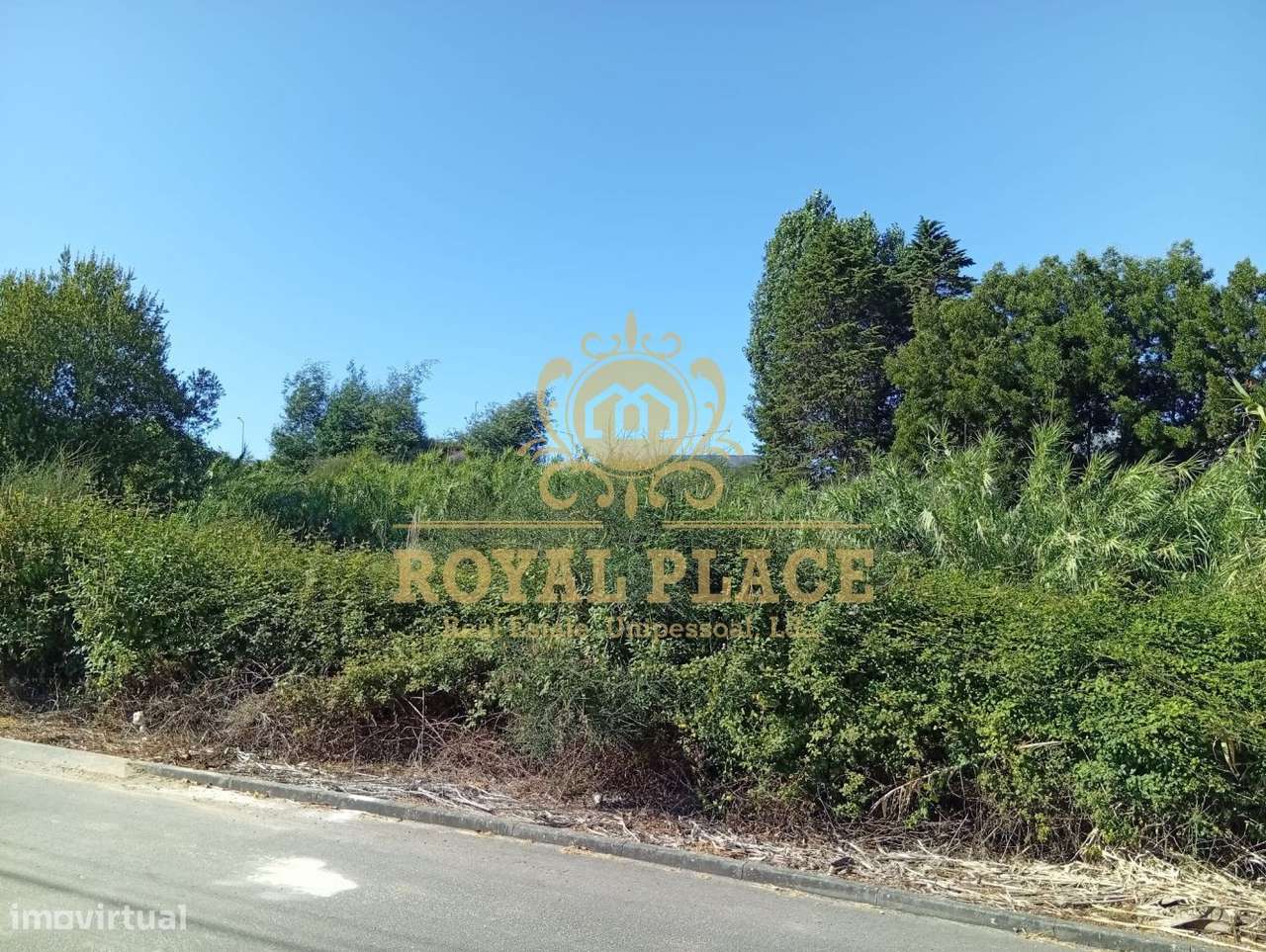 Lote com 640m2 em Santa Maria da Feira - Grande imagem: 4/7