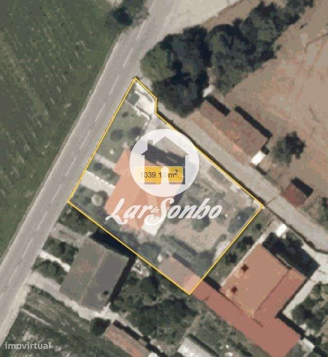 Moradia T3 com jardim em Barcelos-29