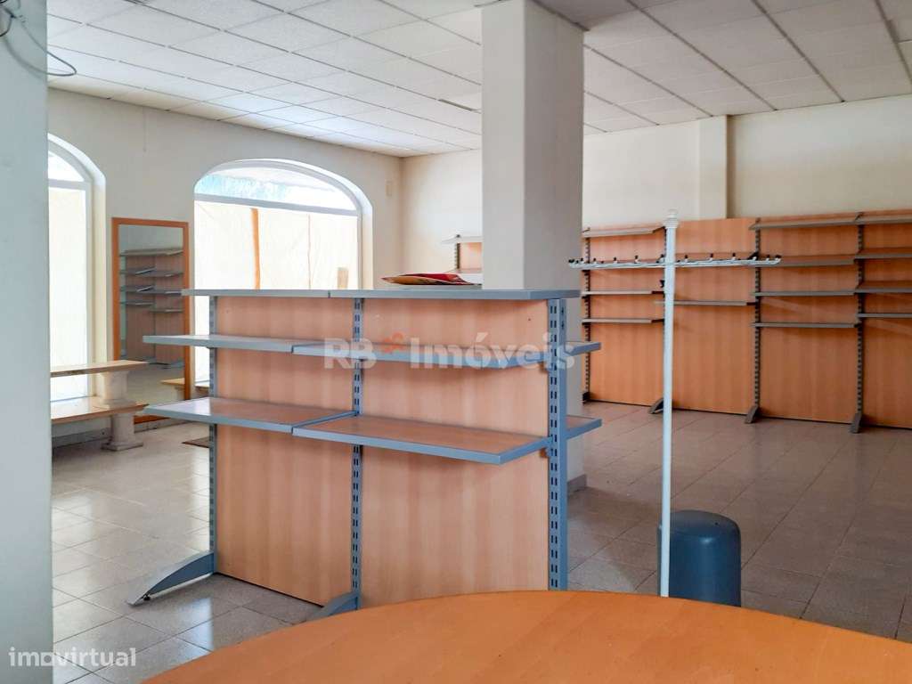 Loja com 72 m2 situada na Chamusca. - Grande imagem: 4/9