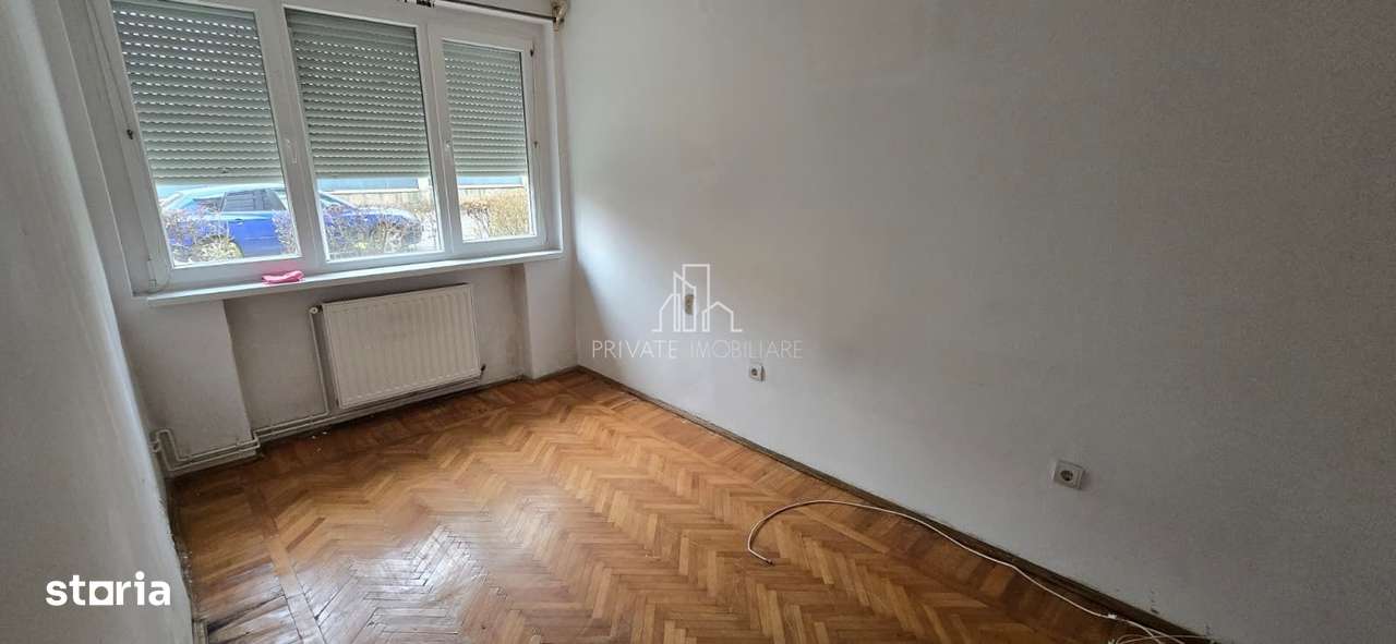 Apartament 3 Camere De Vanzare, Str Victor Babes, Zona Cornisa - Imagine principală: 5/9