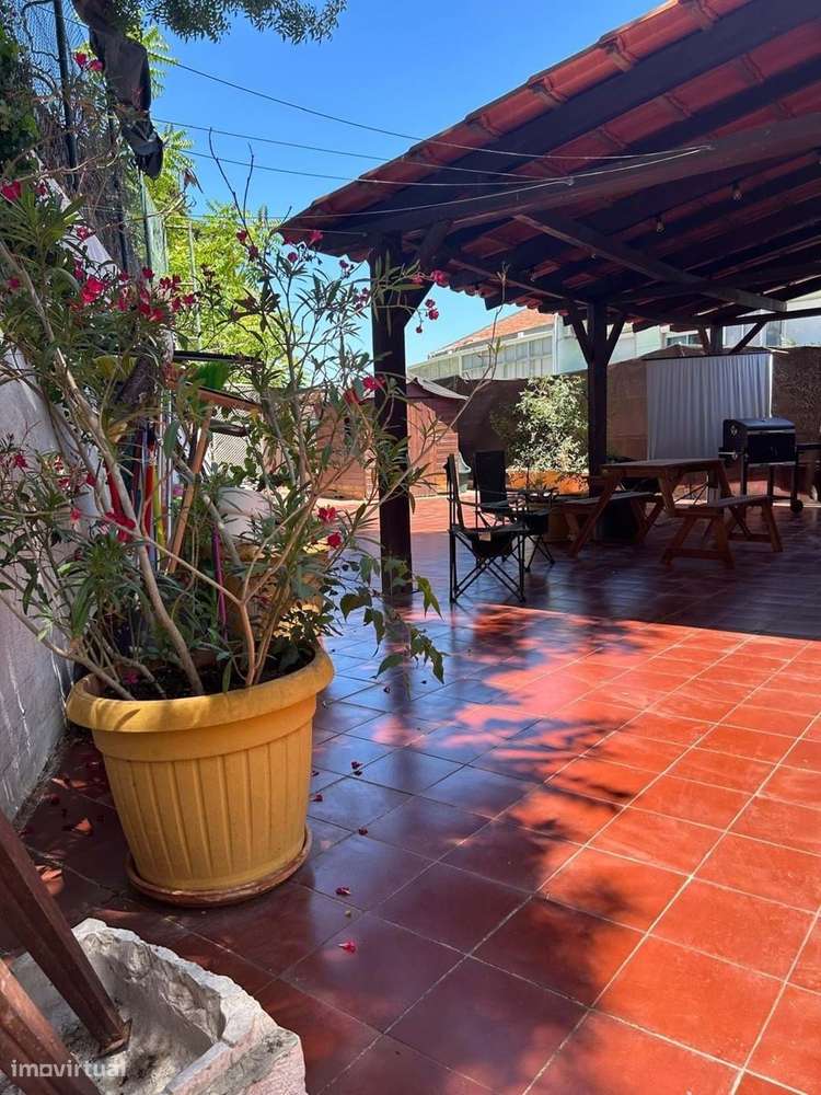 T1 Almada | Terraço | Estacionamento-14