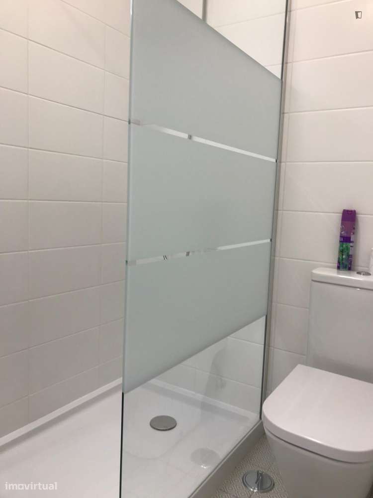 Quarto - localizado em Parque das Nações Lisbon - Grande imagem: 5/10