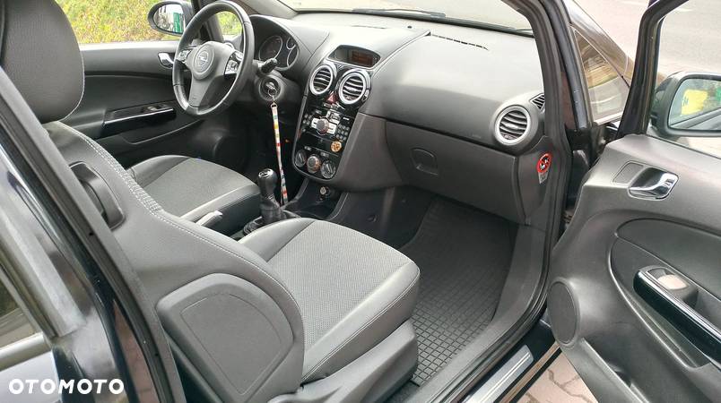 Opel Corsa 1.2 16V Edition - 12