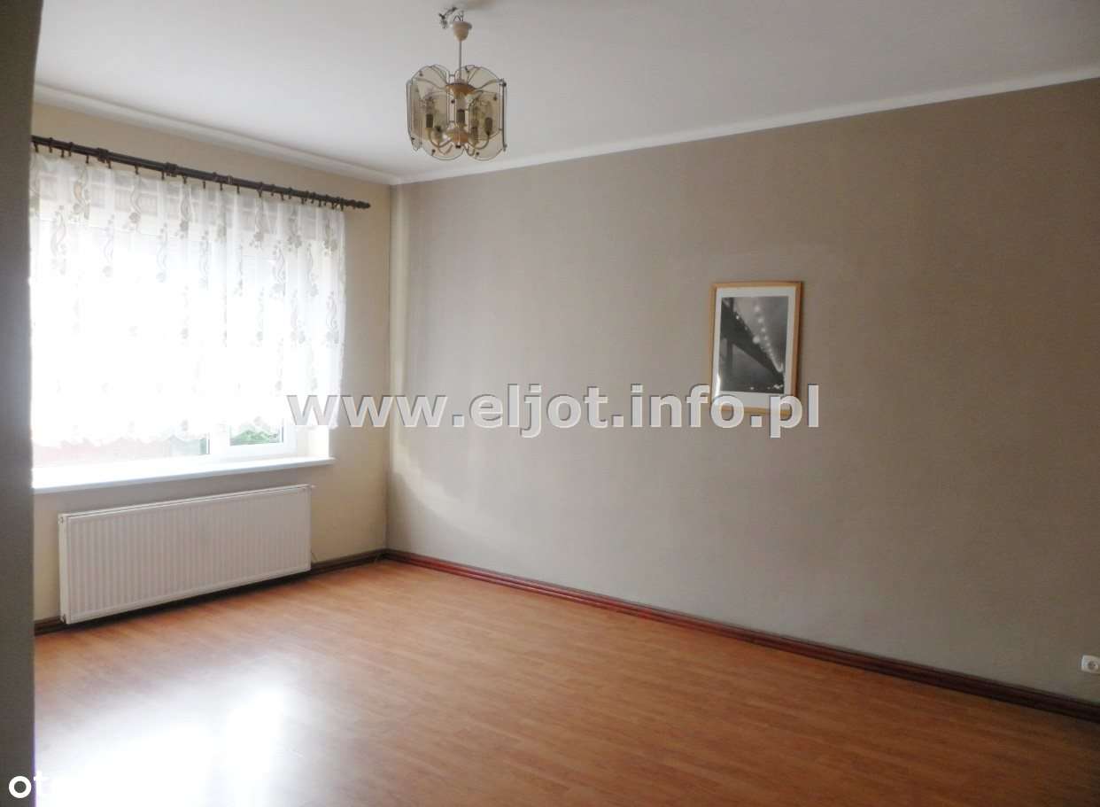 Budynek usługowo-mieszkalny 2piętrowy przy SCC-13