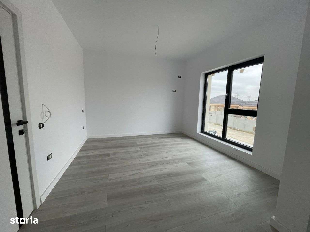 Domnesti P+1 independenta energetic - panouri + pompa la cheie-7