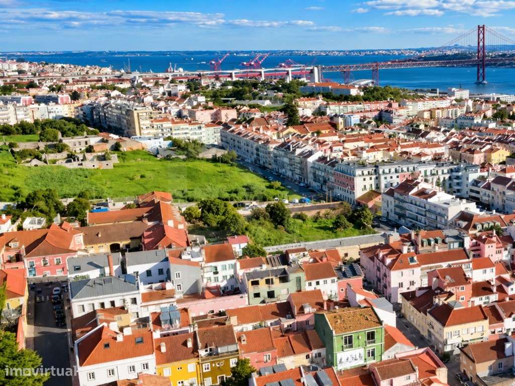 Apartamento T2 com logradouro privativo na Ajuda-12